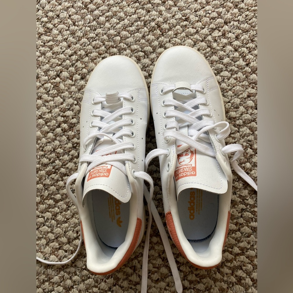 Stan smith adidas shoes! Never been worn in perfect condition - Picture 5 of 5